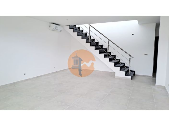 Image No.11-4 Bed Apartment for sale