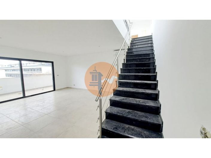 Image No.13-4 Bed Apartment for sale