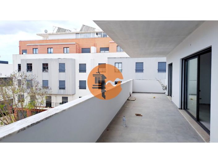 Image No.20-4 Bed Apartment for sale