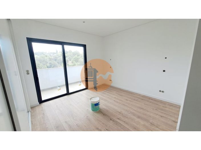 Image No.27-4 Bed Apartment for sale