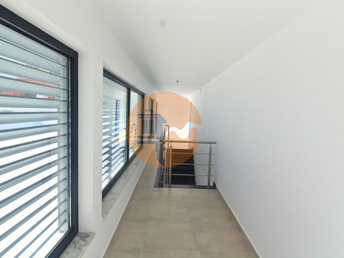 Image No.27-4 Bed Apartment for sale