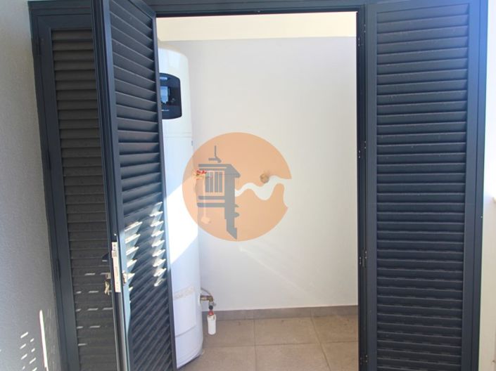 Image No.28-4 Bed Apartment for sale