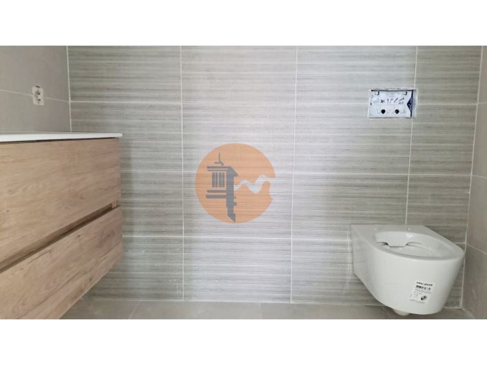 Image No.29-4 Bed Apartment for sale