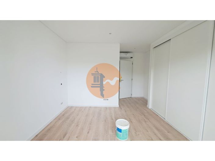 Image No.30-4 Bed Apartment for sale