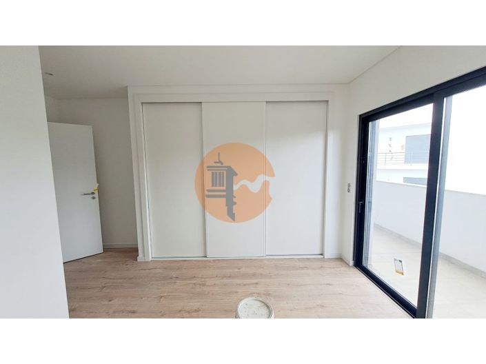 Image No.31-4 Bed Apartment for sale