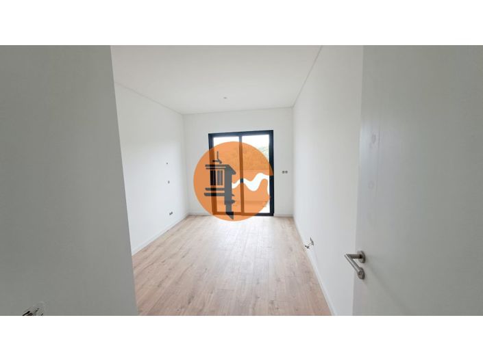 Image No.34-4 Bed Apartment for sale