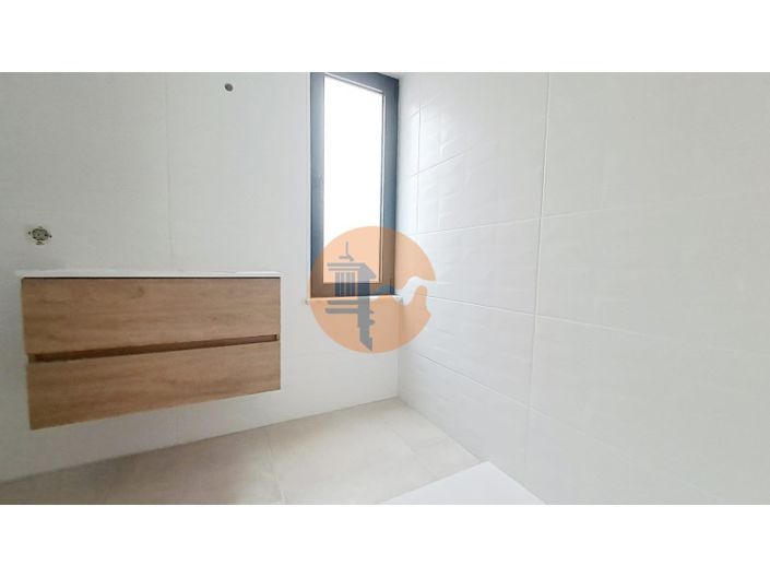 Image No.42-4 Bed Apartment for sale