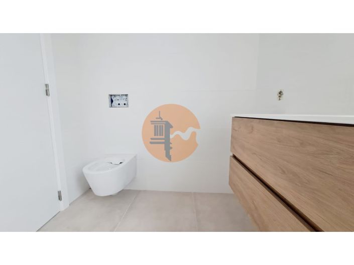 Image No.43-4 Bed Apartment for sale