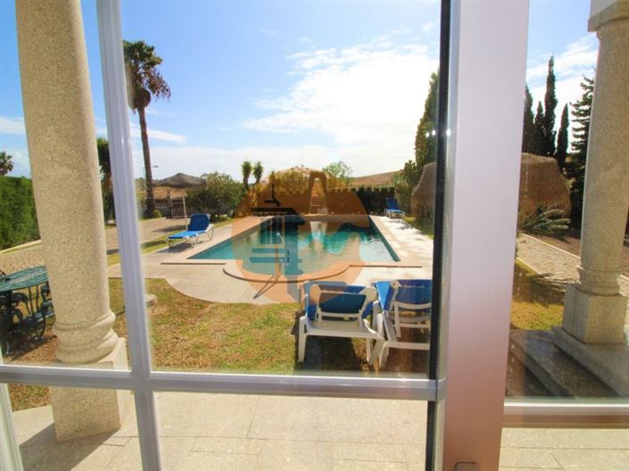 Image No.13-4 Bed House for sale