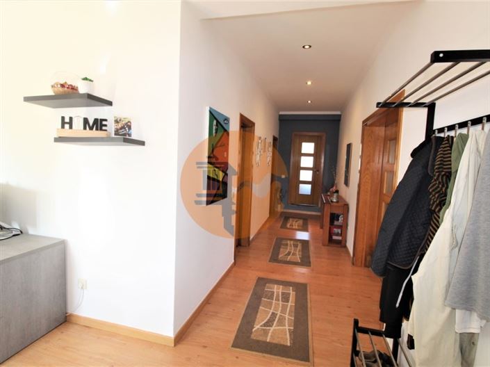 Image No.19-4 Bed House for sale