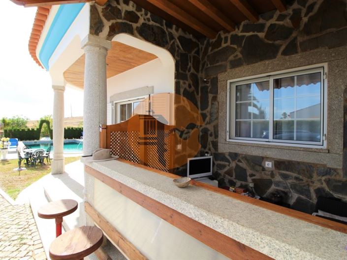 Image No.37-4 Bed House for sale