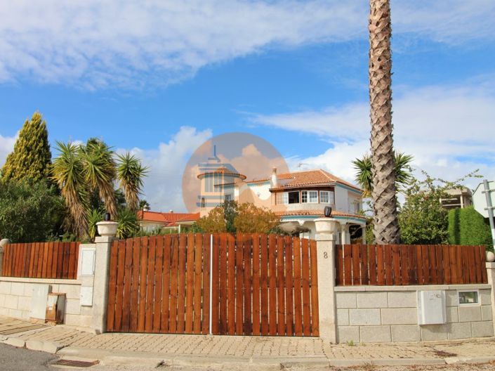 Image No.63-4 Bed House for sale