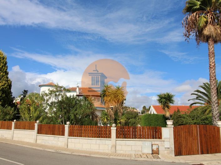 Image No.64-4 Bed House for sale