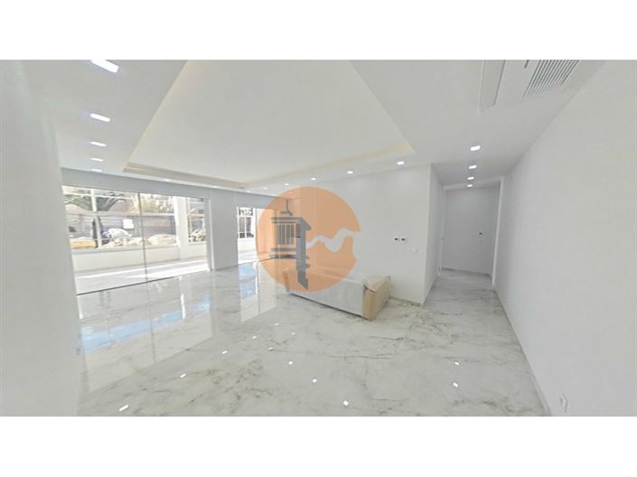 Image No.14-3 Bed Apartment for sale