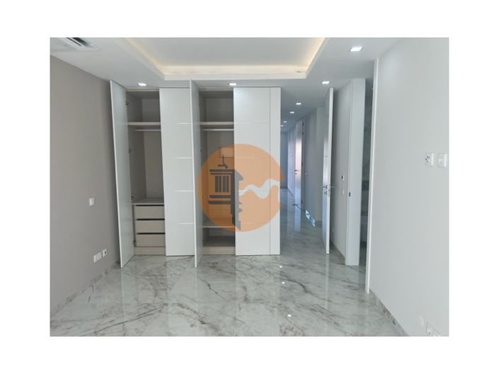 Image No.27-2 Bed Apartment for sale