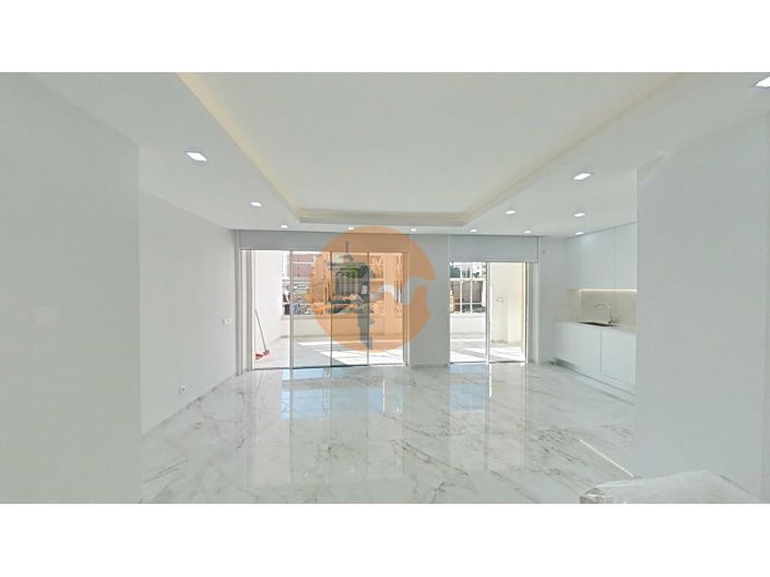 Image No.28-2 Bed Apartment for sale