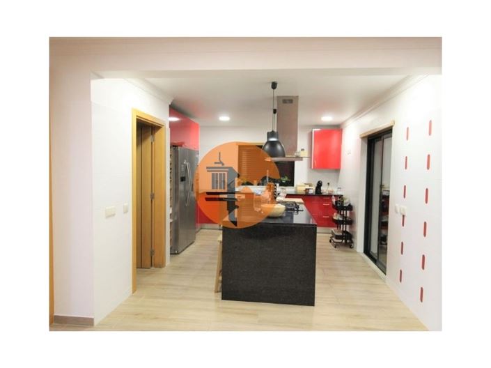 Image No.13-4 Bed House for sale