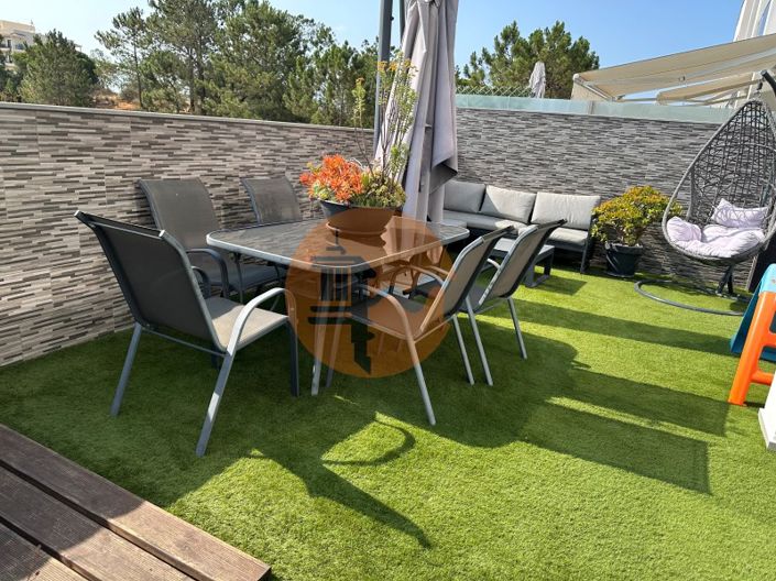 Image No.1-3 Bed House for sale