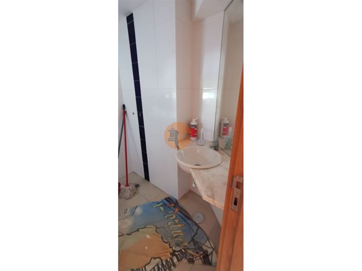 Image No.41-2 Bed House for sale