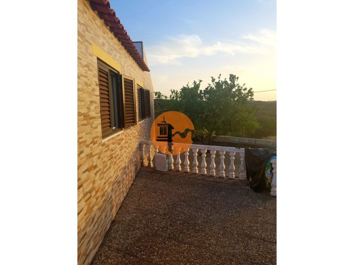 Image No.10-3 Bed House for sale