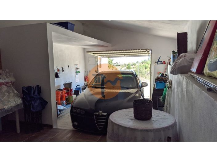 Image No.67-3 Bed House for sale