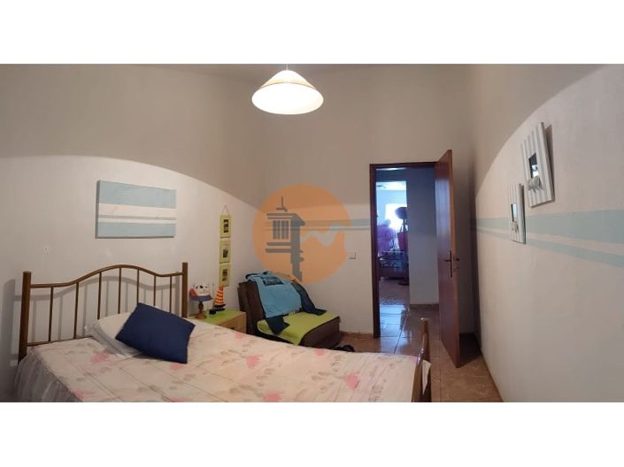 Image No.80-3 Bed House for sale