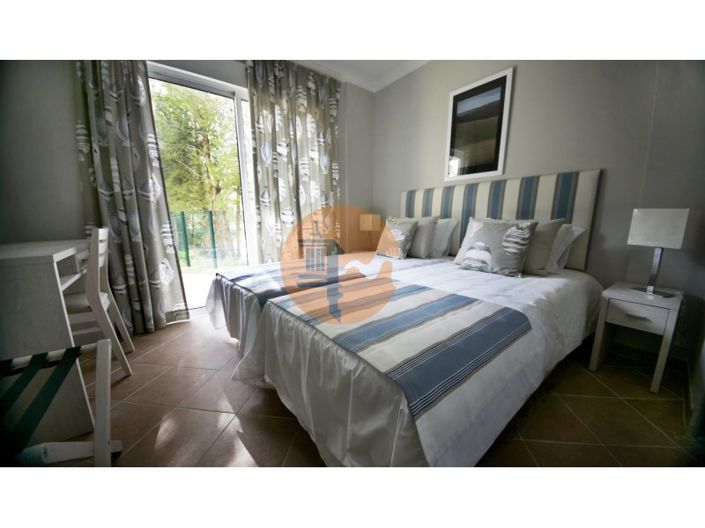 Image No.45-2 Bed House for sale