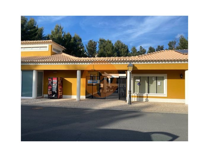 Image No.11-3 Bed House for sale
