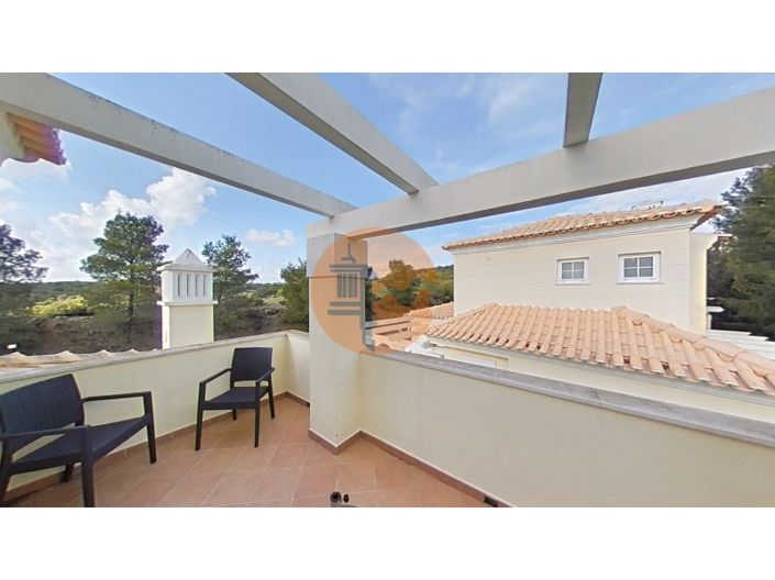 Image No.15-3 Bed House for sale