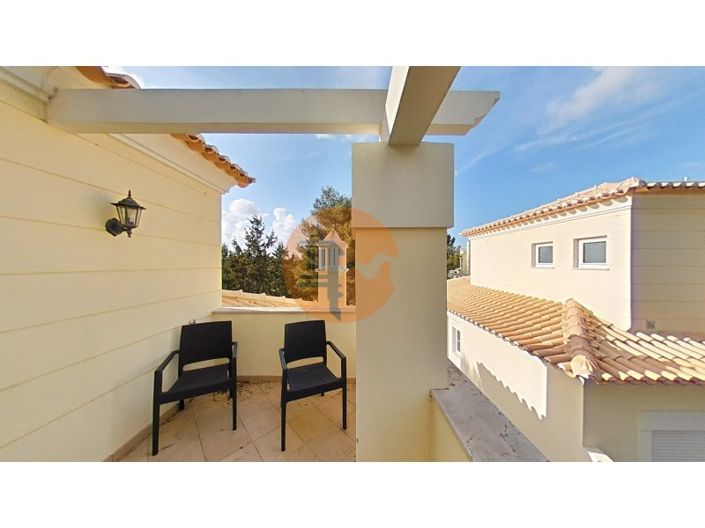 Image No.16-3 Bed House for sale