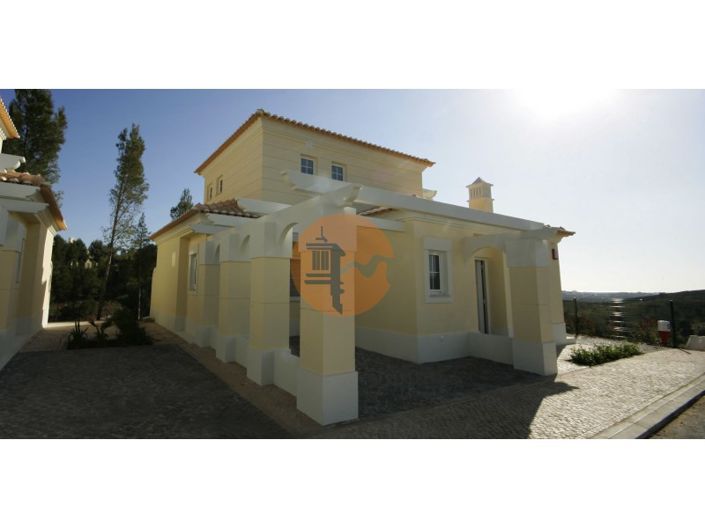 Image No.2-3 Bed House for sale