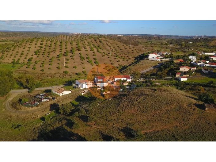 Image No.9-3 Bed House for sale