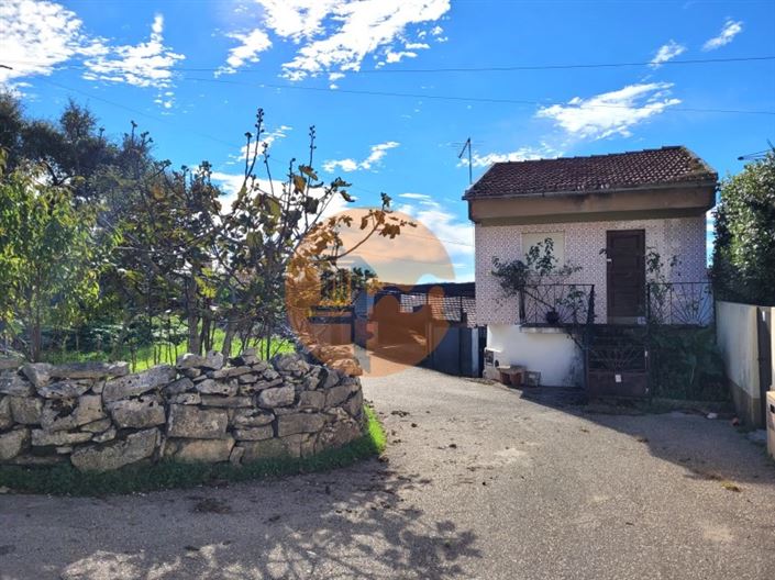 Image No.1-3 Bed House for sale