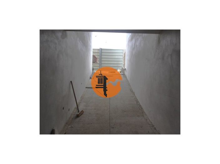 Image No.24-4 Bed House for sale