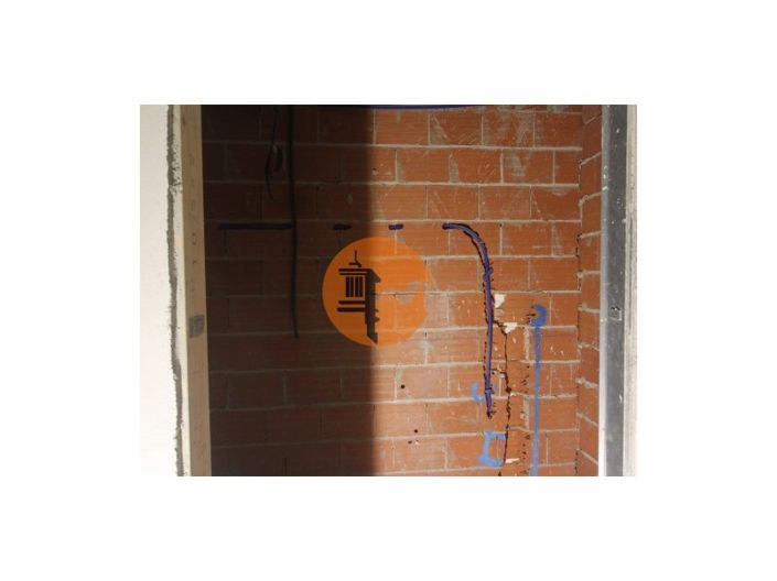 Image No.26-4 Bed House for sale