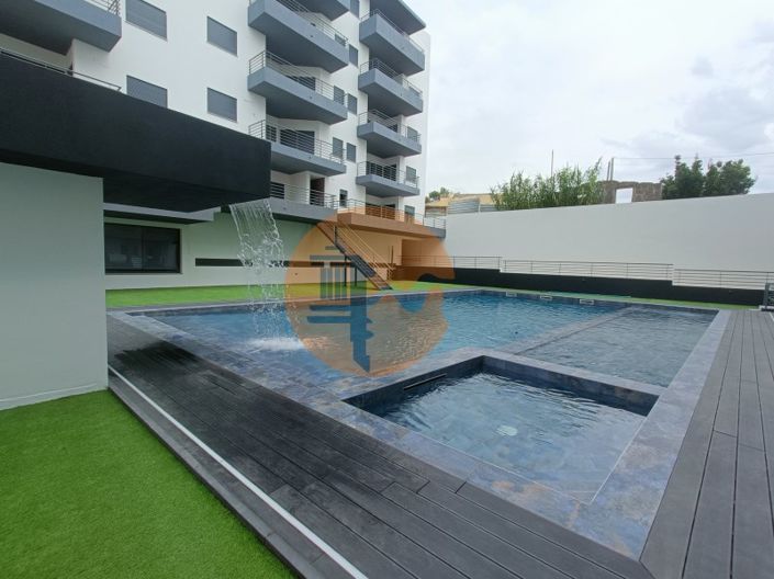 Image No.1-3 Bed Apartment for sale