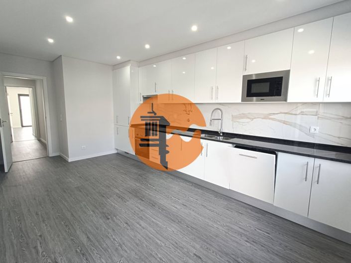 Image No.25-3 Bed Apartment for sale