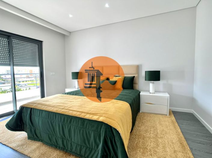 Image No.30-3 Bed Apartment for sale