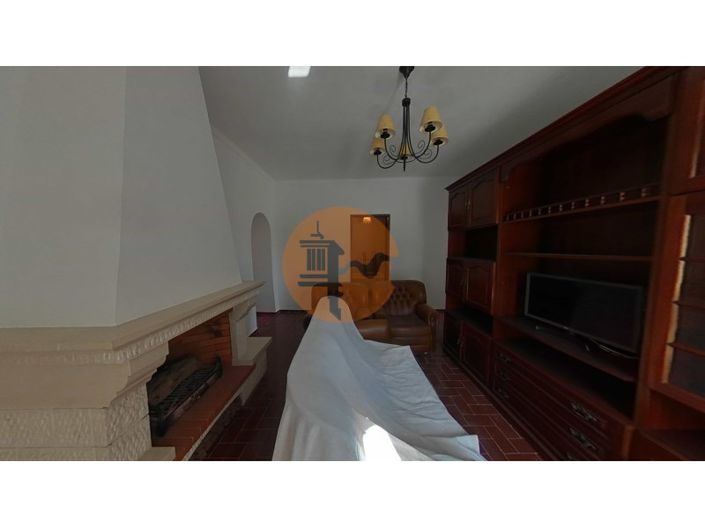 Image No.110-4 Bed Farmhouse for sale