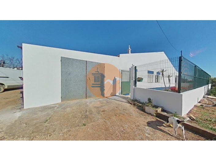 Image No.118-4 Bed Farmhouse for sale