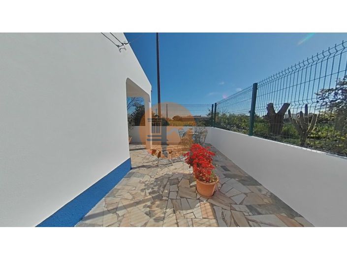 Image No.119-4 Bed Farmhouse for sale