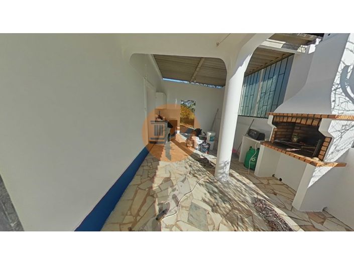 Image No.121-4 Bed Farmhouse for sale