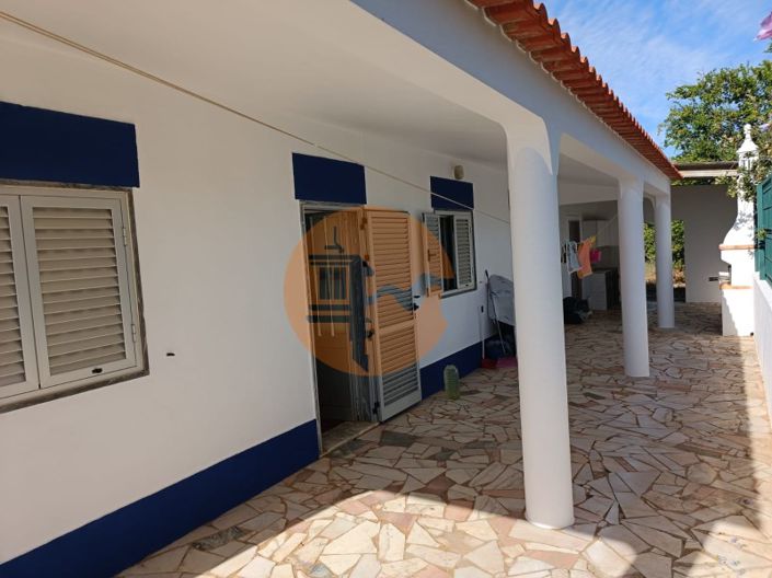 Image No.124-4 Bed Farmhouse for sale