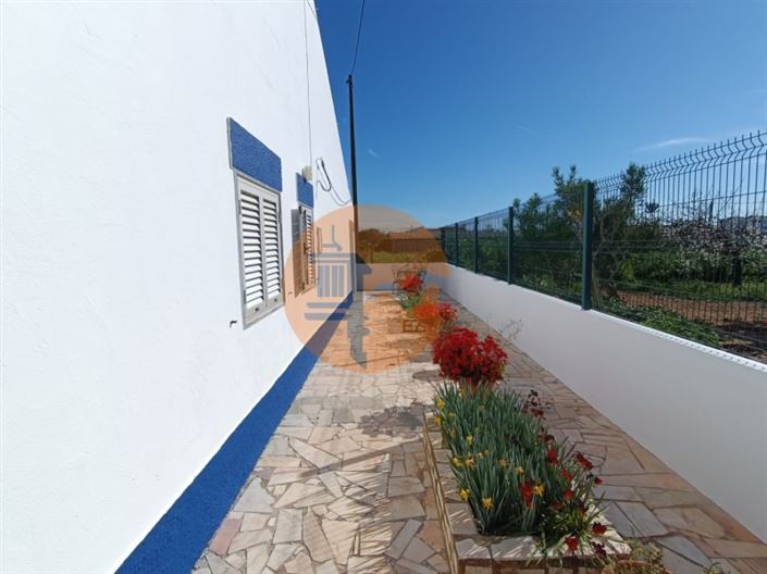 Image No.32-4 Bed Farmhouse for sale