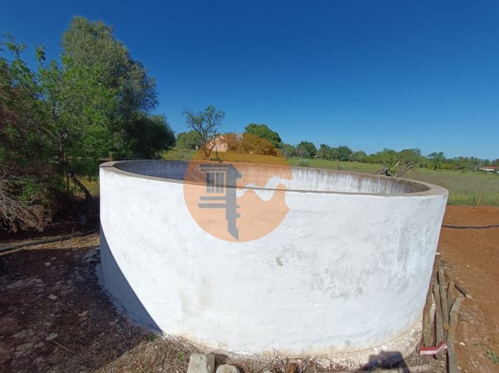 Image No.68-4 Bed Farmhouse for sale