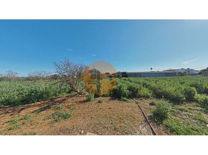 Image No.94-4 Bed Farmhouse for sale