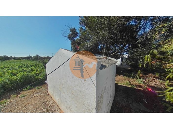 Image No.95-4 Bed Farmhouse for sale