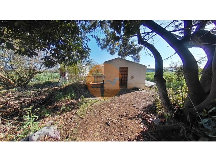 Image No.96-4 Bed Farmhouse for sale