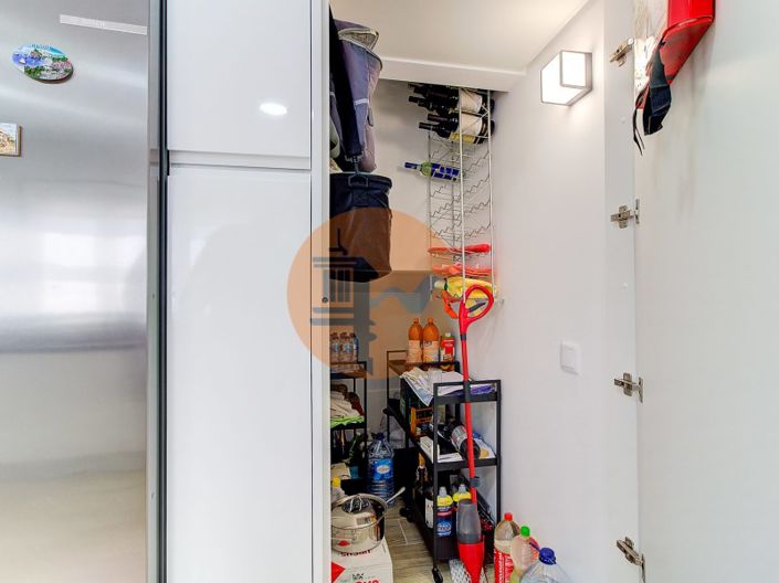 Image No.15-2 Bed House for sale