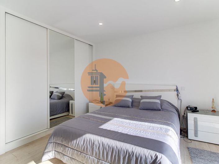 Image No.23-2 Bed House for sale